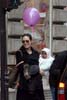 Angelina Jolie & Zahara &agrave; Paris