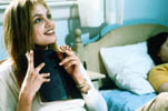 Lisa Rowe (Angelina Jolie) & Susanna Kaysen (Winona Ryder)