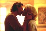 Lanie (A. Jolie) & Pete (E. Burns)
