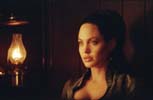 Julia (Angelina Jolie)