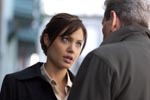 Scott (Angelina Jolie) & Leclair (Tcheky Karyo)