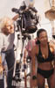 Angelina Jolie & Ian de Bont pendant le tournage